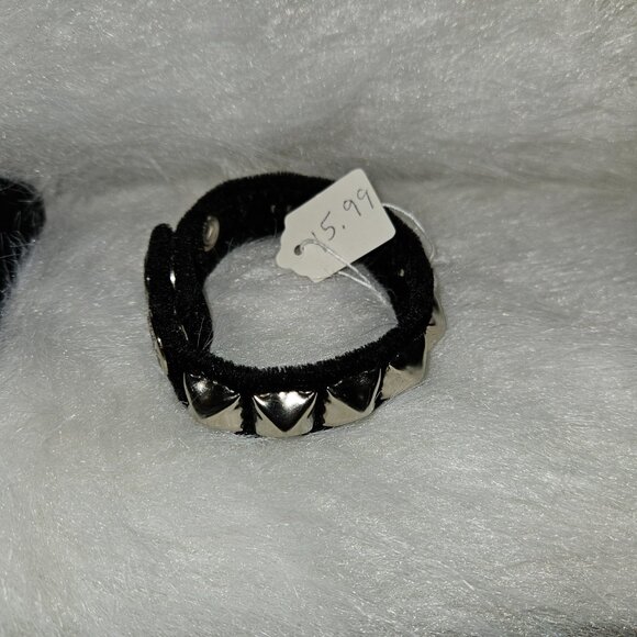 Funk Plus Studded Velvet Bracelet Adjustable Funk Plus - Picture 3 of 15